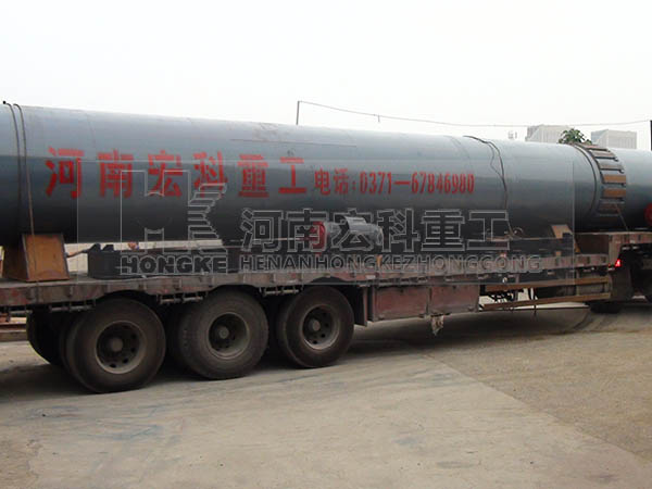 氧化鋅在橡膠硫化過程中，起著非常重要的作用